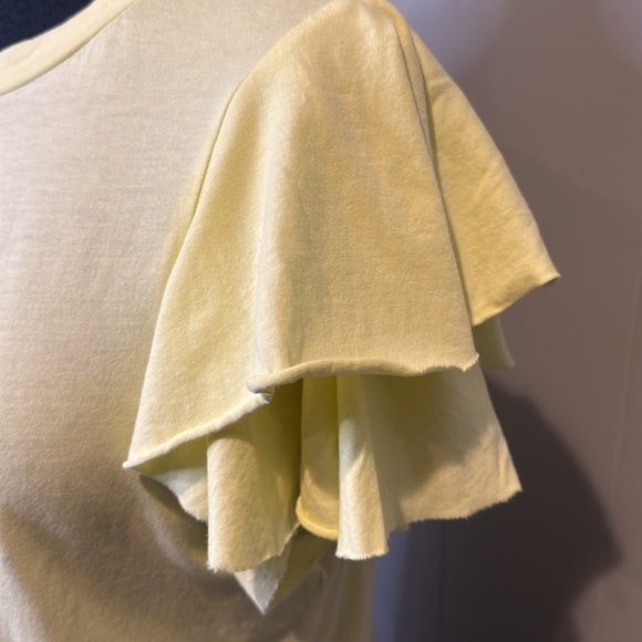 E Kimchi Blue Women’s Small Layered Ruffle Sleeve Cropped Shirt Unfinished Hem - Picture 2 of 6